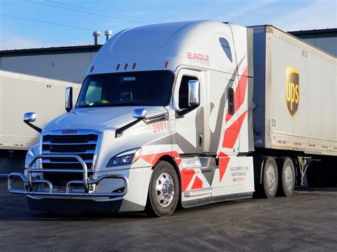 eagle express trucking company